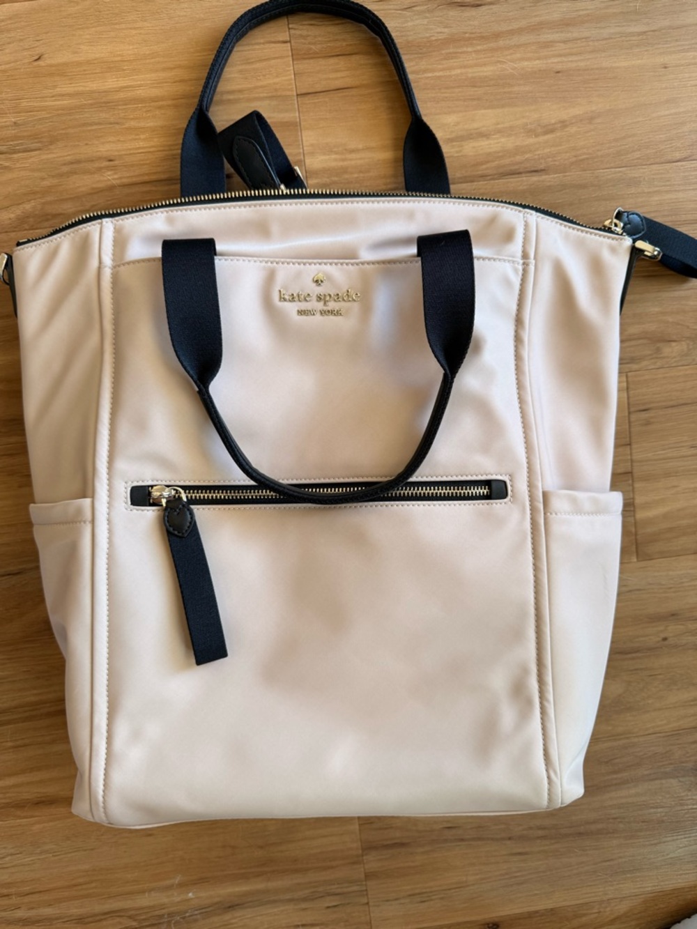 Kate Spade Chelsea Cream Tote with Black Trim and Gold Hardware